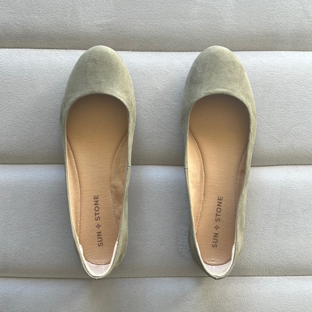 NEVER WORN Sun+Stone flats